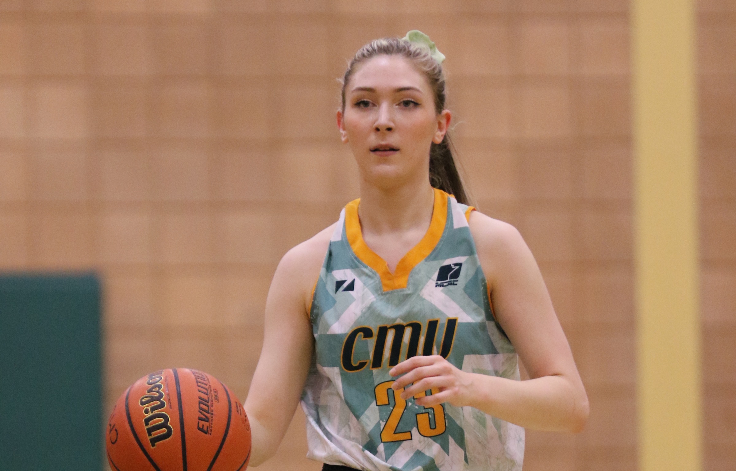 Briana Ehrmantraut back as MCAC women's basketball player of the year